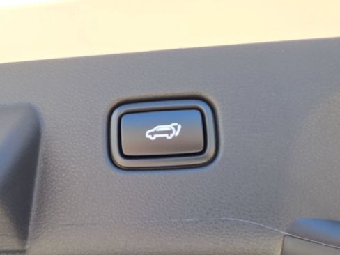 New 2026 Kia Sportage X-Line w/ X-Line Technology Package AWD/4WD image 11