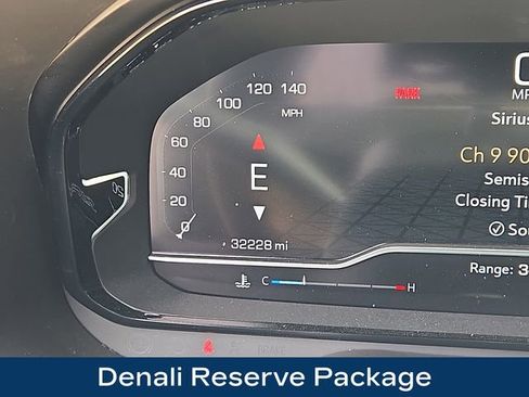 Used 2024 GMC Yukon Denali w/ Denali Reserve Package AWD/4WD image 6
