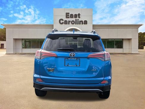 Used 2017 Toyota RAV4 XLE FWD image 4