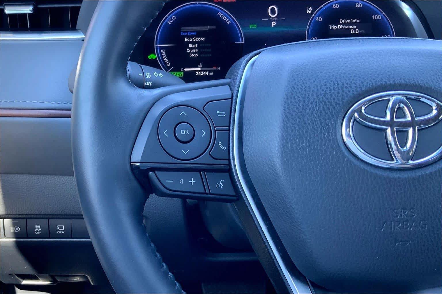 Used 2024 Toyota Venza Limited AWD/4WD image 23