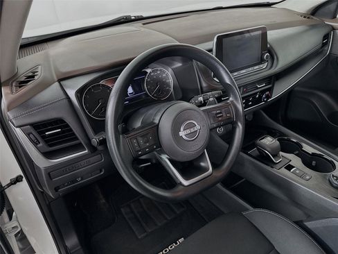 Used 2023 Nissan Rogue S AWD/4WD image 22