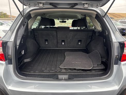 Used 2019 Subaru Outback 2.5i Premium AWD/4WD image 19