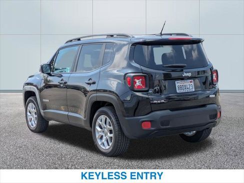 Used 2017 Jeep Renegade Latitude w/ Safety & Security Group (ALP) AWD/4WD image 9