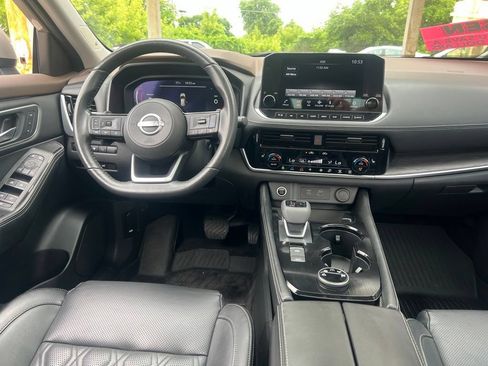 Certified 2023 Nissan Rogue Platinum w/ Platinum Premium Package AWD/4WD image 19