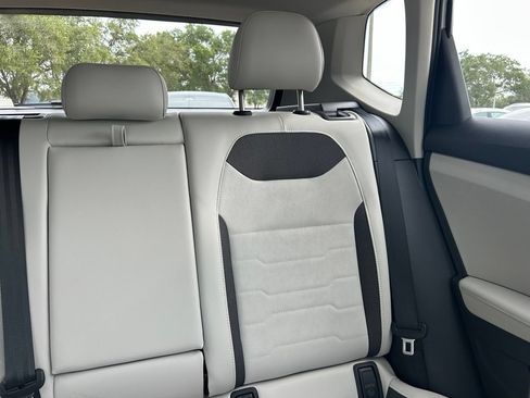 New 2026 Volkswagen Taos SE FWD image 14