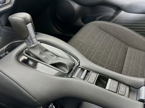 Used 2023 Honda HR-V LX image 24