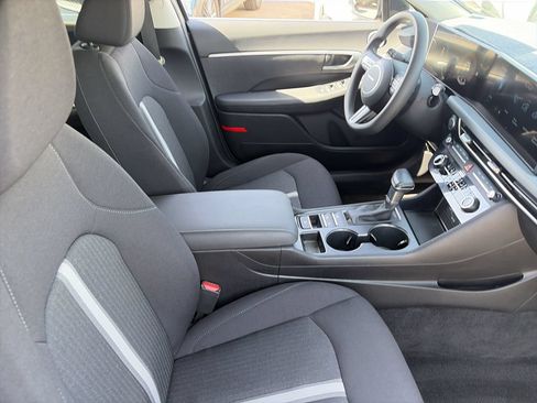 Certified 2025 Hyundai Sonata SE FWD image 11