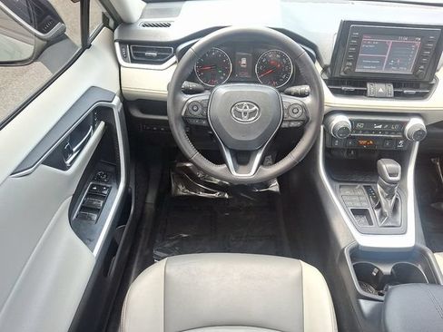 Used 2019 Toyota RAV4 XLE Premium w/ Cold Weather Package AWD/4WD image 11