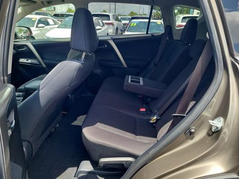 Used 2015 Toyota RAV4 XLE FWD image 12