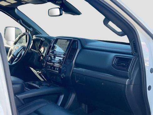 Used 2021 Nissan Titan PRO-4X w/ Pro-4x Convenience Package image 30
