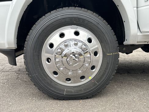 New 2026 RAM 4500 4x4 Crew Cab DRW image 11