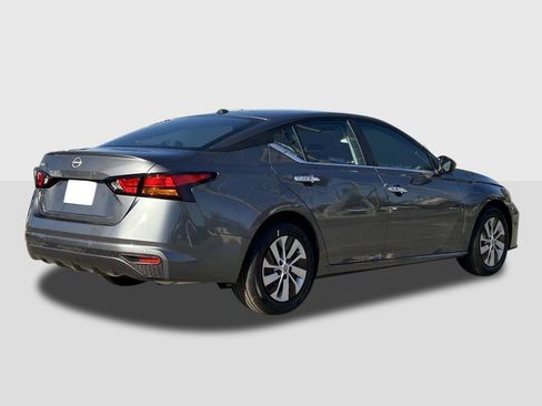 New 2025 Nissan Altima 2.5 S image 4