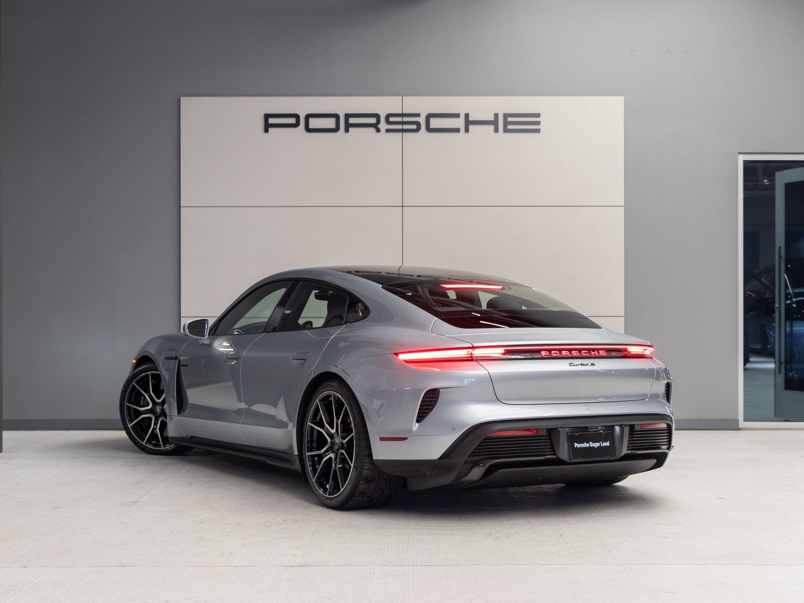 Used 2026 Porsche Taycan Turbo S AWD/4WD image 3