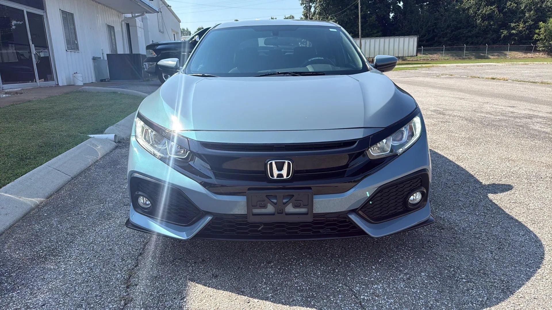 Used 2017 Honda Civic Sport image 8