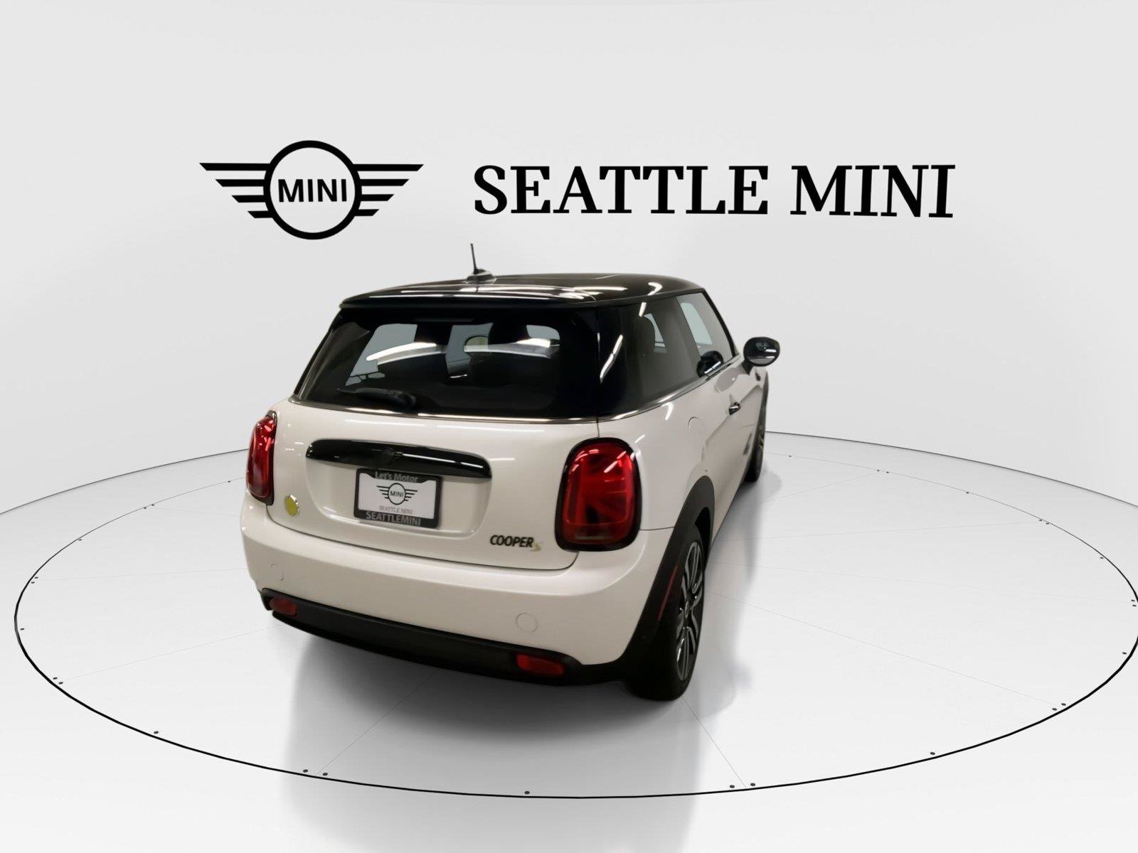 Used 2024 MINI Cooper SE FWD image 10