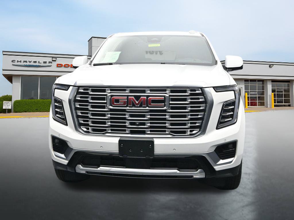 Used 2025 GMC Yukon Denali AWD/4WD image 8