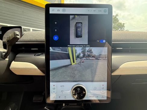 Used 2021 Ford Mustang Mach-E Premium image 18