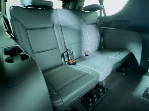 Used 2025 GMC Yukon XL Denali image 22