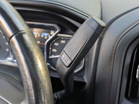 Used 2021 GMC Sierra 1500 AT4 w/ AT4 Premium Package image 32