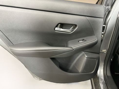 Used 2023 Nissan Sentra SV FWD image 25
