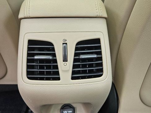 Used 2016 Hyundai Sonata Limited w/ Option Group 02 image 39