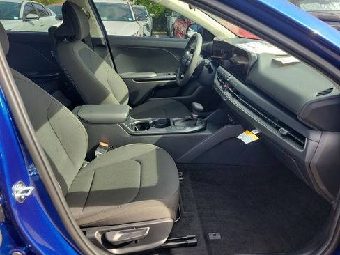 New 2026 Kia K4 LXS image 7