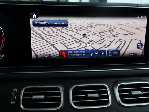 Used 2025 Mercedes-Benz GLS 450 4MATIC w/ AMG Line Exterior image 39