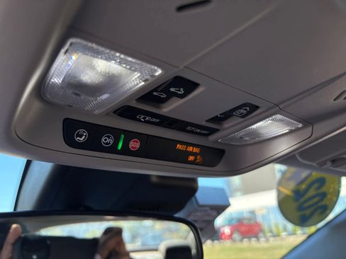 Used 2024 Chevrolet Malibu LT image 28