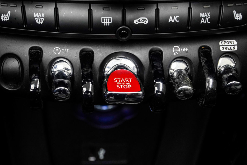 Used 2023 MINI Cooper S FWD image 28