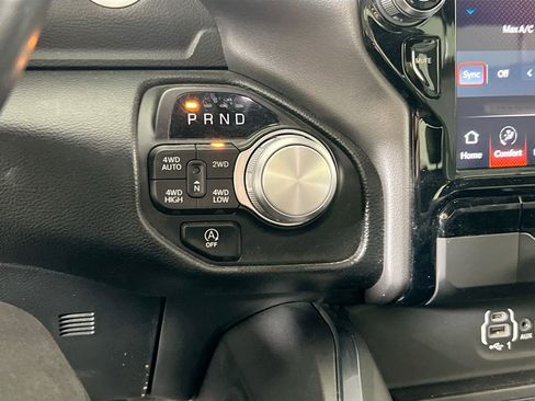 Used 2023 RAM 1500 Laramie AWD/4WD image 17