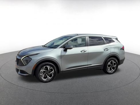 Used 2024 Kia Sportage LX FWD image 6