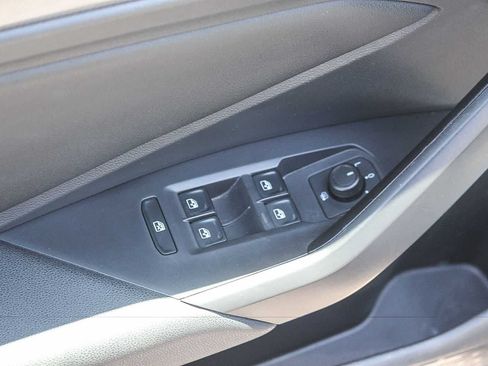 Used 2019 Volkswagen Jetta GLI FWD image 26