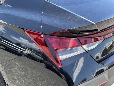 New 2026 Hyundai Elantra SE FWD image 32