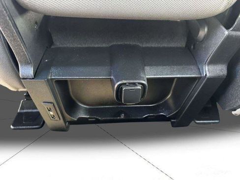 Used 2018 Ford F150 XLT RWD image 39