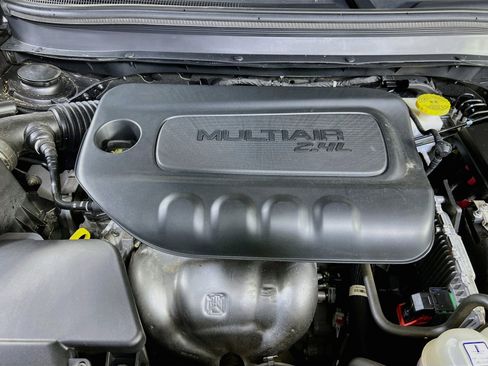 Used 2023 Jeep Cherokee Altitude Lux image 29