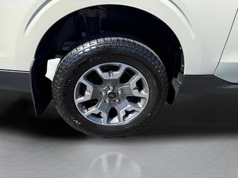 Certified 2024 Ford Maverick Lariat w/ FX4 Off-Road Package AWD/4WD image 30