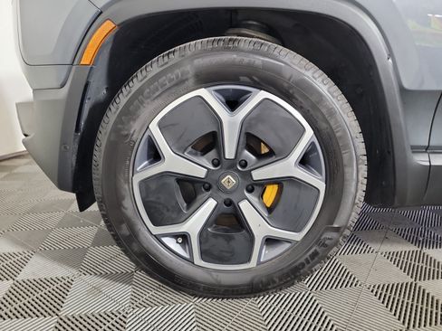 Used 2022 Rivian R1T Adventure AWD/4WD image 9