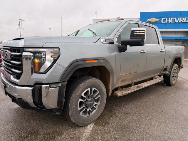 Used 2024 GMC Sierra 3500 SLT w/ SLT Premium Package AWD/4WD image 4