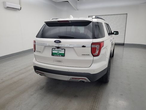 Used 2016 Ford Explorer Limited w/ Equipment Group 301A FWD image 7