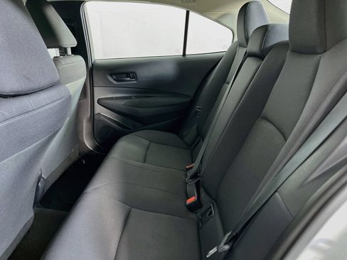 Used 2025 Toyota Corolla LE FWD image 31