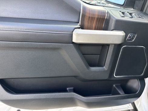 Used 2016 Ford F150 Lariat w/ Equipment Group 502A Luxury image 10