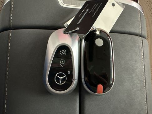 Used 2023 Mercedes-Benz EQS 450+ Sedan image 33