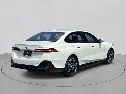 Used 2024 BMW 530i xDrive w/ M Sport Package AWD/4WD image 4