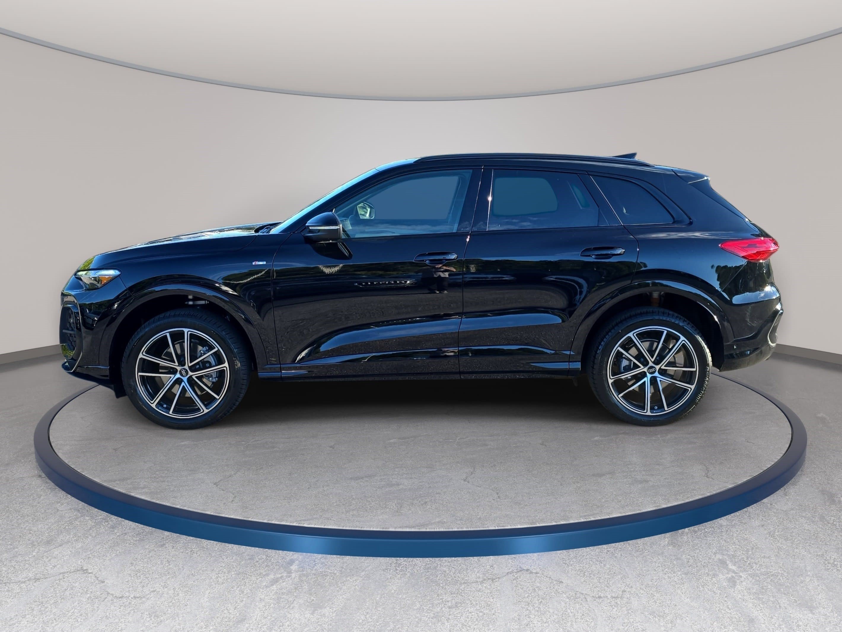 New 2026 Audi Q5 Premium AWD/4WD image 8