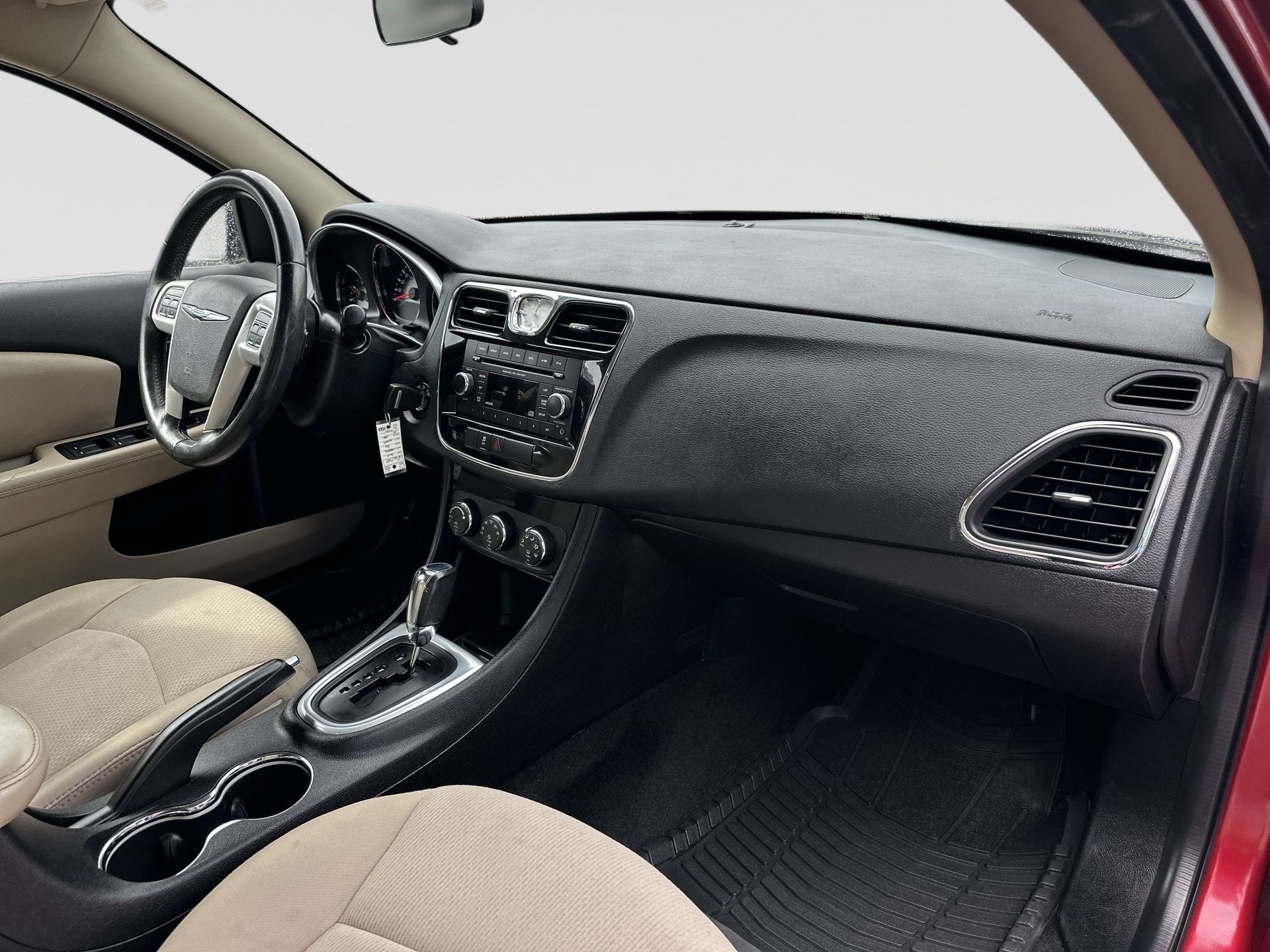 Used 2013 Chrysler 200 Touring FWD image 26