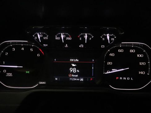 Used 2022 GMC Sierra 1500 Elevation image 17