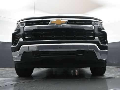Used 2024 Chevrolet Silverado 1500 LT AWD/4WD image 47