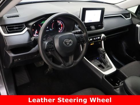Used 2024 Toyota RAV4 XLE w/ Convenience Package image 13