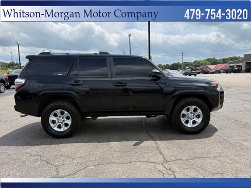 Used 2023 Toyota 4Runner SR5 AWD/4WD image 5