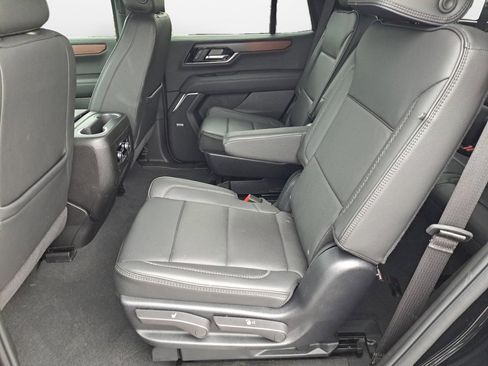 Used 2025 GMC Yukon Denali AWD/4WD image 10
